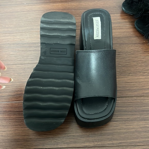 Steve Madden Mega Platform Sandals - Picture 3 of 3